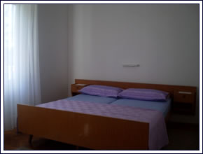 House Batifogo: Apartments and rooms - Island Rab, Banjol, Kvarner bay,  Croatia
